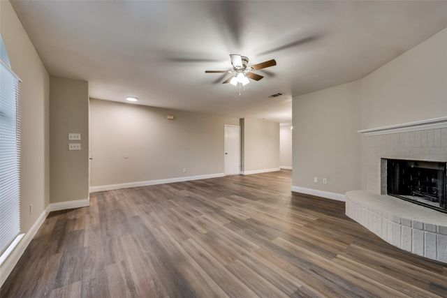 548 Asbury Drive, Saginaw, TX 76179