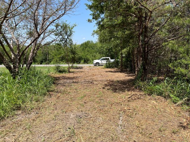 910 Kentucky Town Road, Whitewright, TX 75491