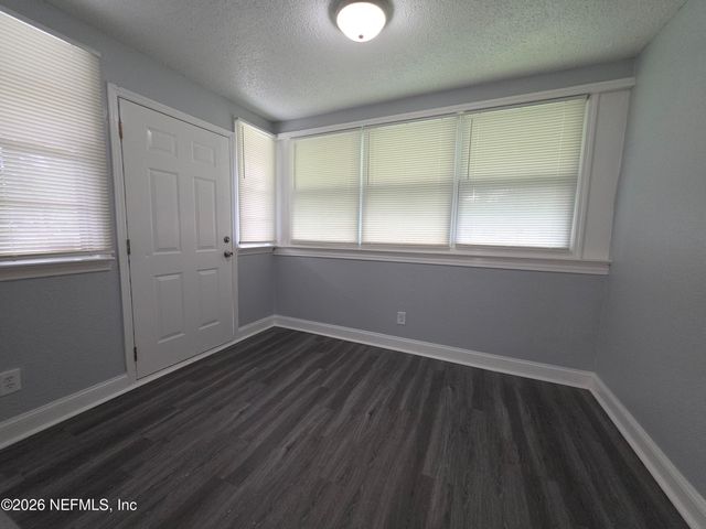 4910 WALCOTT Avenue, Jacksonville, FL 32209