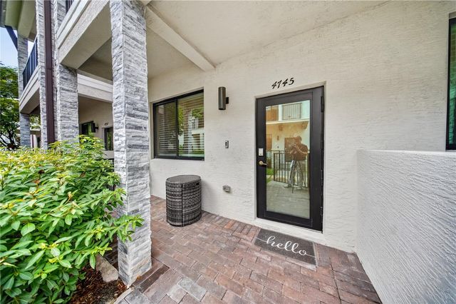 4745 NW 83rd Parkway, Doral, FL 33166