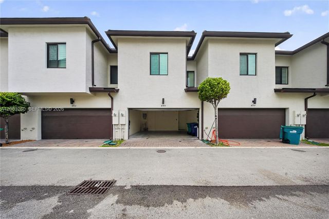 4745 NW 83rd Parkway, Doral, FL 33166