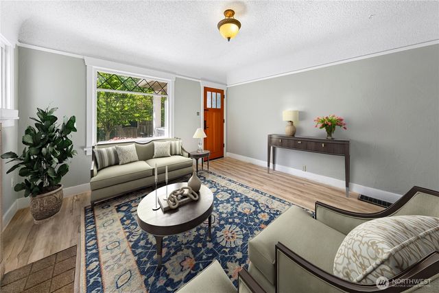 7146 35th Avenue SW, Seattle, WA 98126