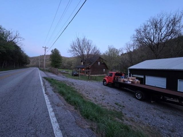 8216 Gassaway Rd, Woodbury, TN 37190