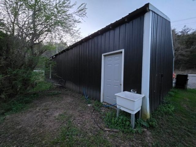 8216 Gassaway Rd, Woodbury, TN 37190