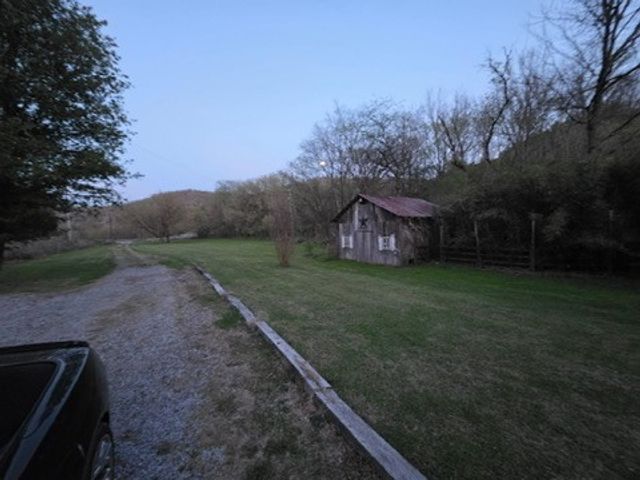 8216 Gassaway Rd, Woodbury, TN 37190