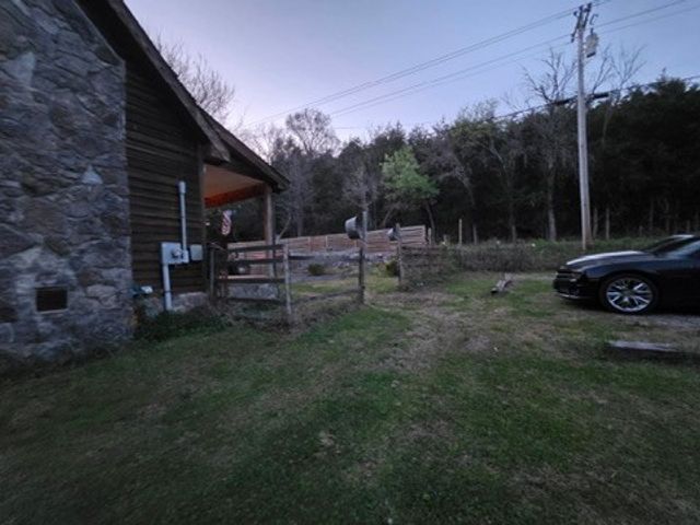 8216 Gassaway Rd, Woodbury, TN 37190