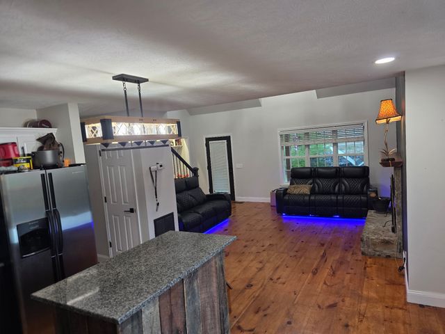 8216 Gassaway Rd, Woodbury, TN 37190