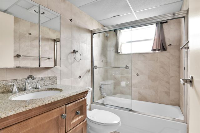 736 Flanders P 736, Delray Beach, FL 33484