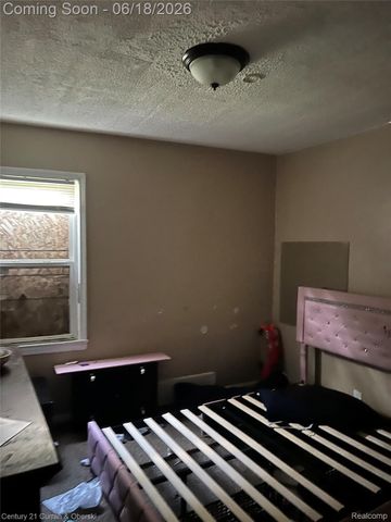 19711 Bentler Street, Detroit, MI 48219
