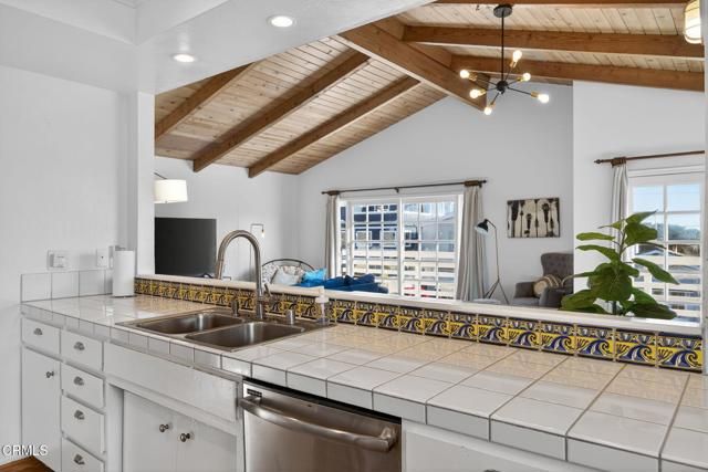 137 Santa Monica Avenue, Oxnard, CA 93035