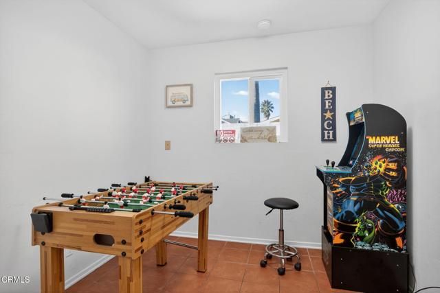 137 Santa Monica Avenue, Oxnard, CA 93035