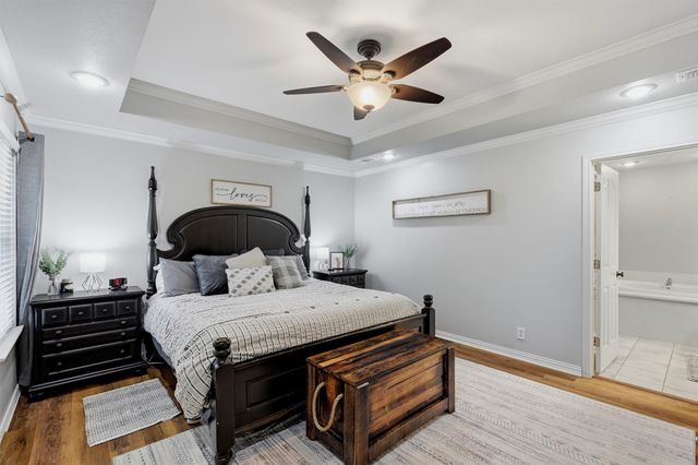 522 Preston Drive, Pottsboro, TX 75076