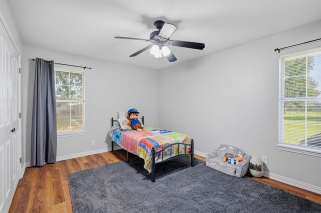522 Preston Drive, Pottsboro, TX 75076