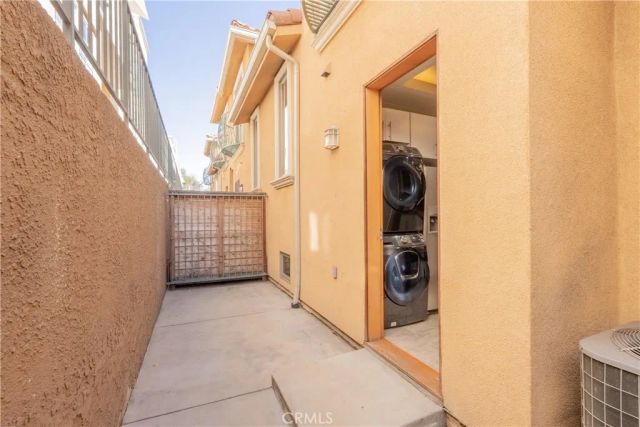 216 N Buena Vista Street 113, Burbank, CA 91505