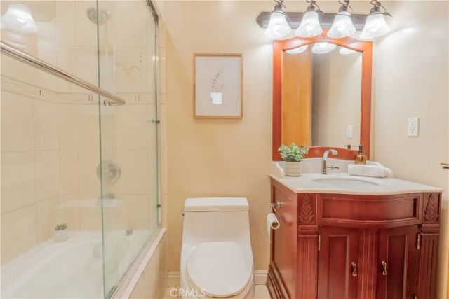 216 N Buena Vista Street 113, Burbank, CA 91505