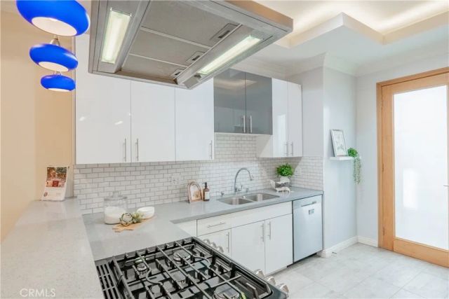 216 N Buena Vista Street 113, Burbank, CA 91505