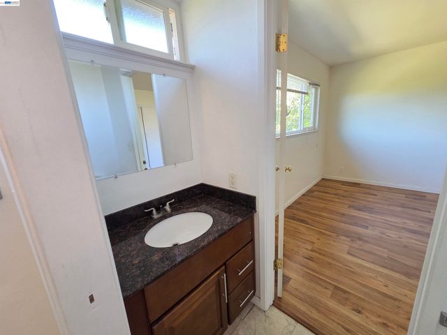 7601 Redbud Ct, Newark, CA 94560