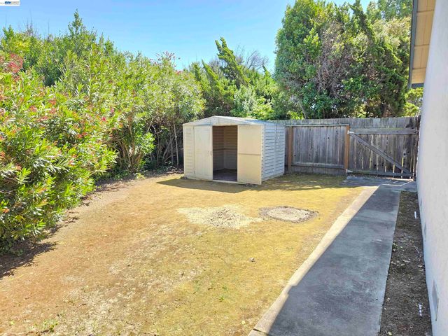 7601 Redbud Ct, Newark, CA 94560