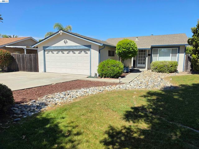 7601 Redbud Ct, Newark, CA 94560