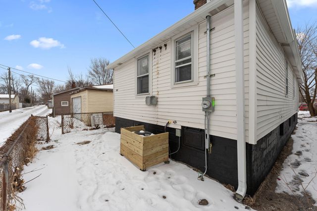 1007 Moss Street, Hammond, IN 46320