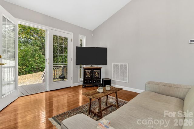 283 Blake Drive, Canton, NC 28716