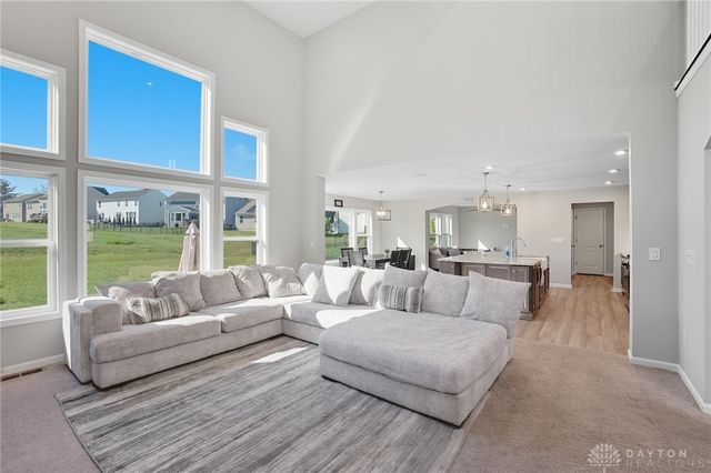 2054 Prestwick Bend, Miamisburg, OH 45342