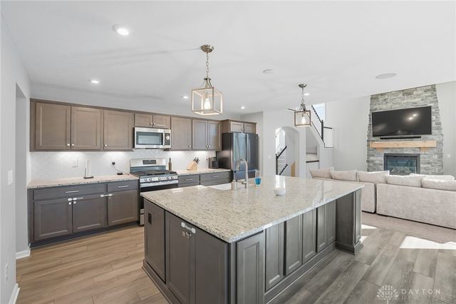 2054 Prestwick Bend, Miamisburg, OH 45342