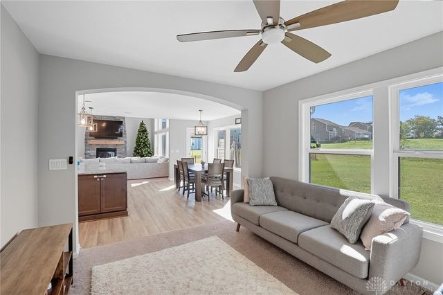 2054 Prestwick Bend, Miamisburg, OH 45342