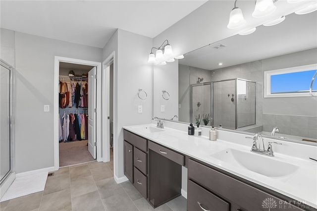 2054 Prestwick Bend, Miamisburg, OH 45342