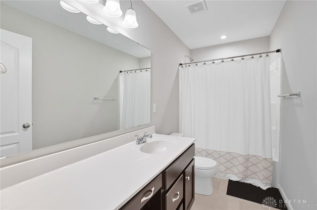 2054 Prestwick Bend, Miamisburg, OH 45342