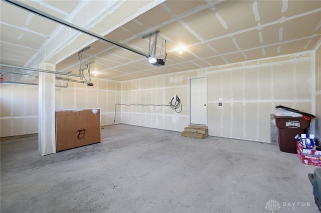 2054 Prestwick Bend, Miamisburg, OH 45342