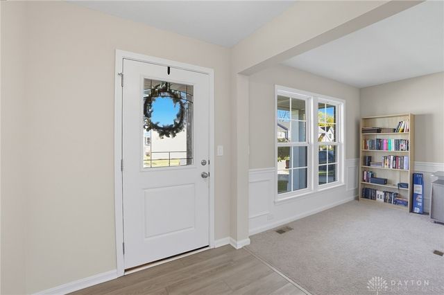 2054 Prestwick Bend, Miamisburg, OH 45342