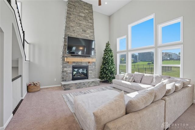 2054 Prestwick Bend, Miamisburg, OH 45342