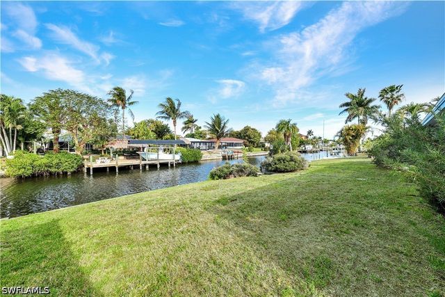 5130 SW 2nd PL, Cape Coral, FL 33914
