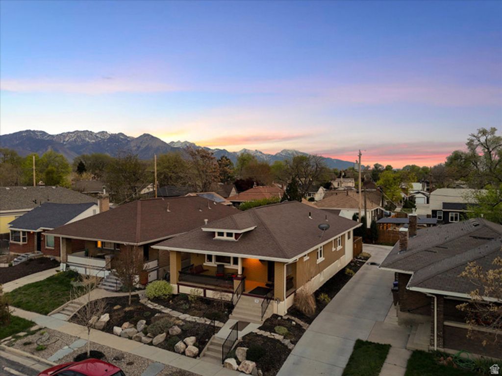 Image 32 of property listing at 718 E EMERSON AVE, Salt Lake City, UT 84105