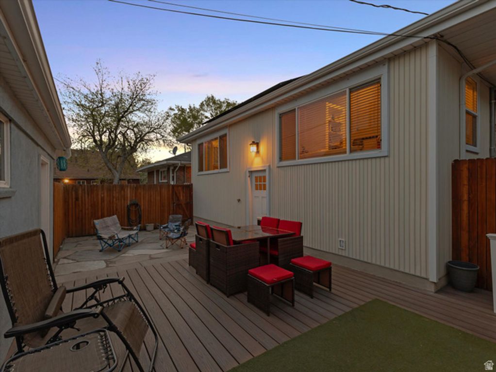 Image 36 of property listing at 718 E EMERSON AVE, Salt Lake City, UT 84105