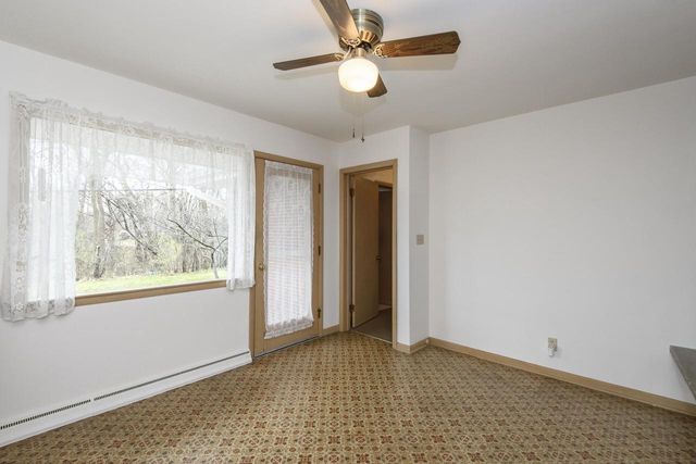 W160N8462 Donald COURT, Menomonee Falls, WI 53051