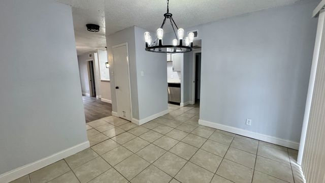 5616 Boca Raton Boulevard 238, Fort Worth, TX 76112
