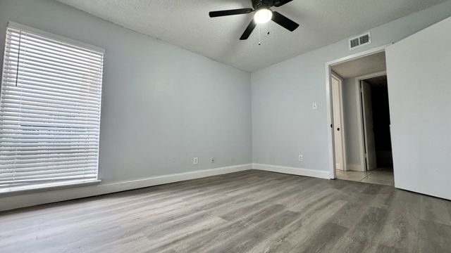 5616 Boca Raton Boulevard 238, Fort Worth, TX 76112