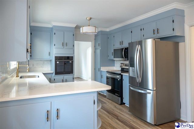 1815 Hampton Dr, Florence, SC 29505