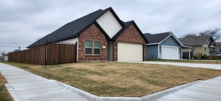 5601 Houghton Avenue, Fort Worth, TX 76107