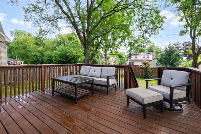 4241 Washington Street, Downers Grove, IL 60515