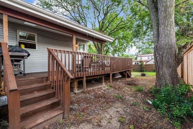 4241 Washington Street, Downers Grove, IL 60515