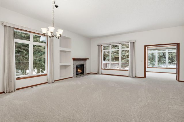 10395 Lancaster Cove, Woodbury, MN 55129