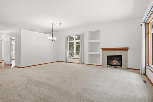 10395 Lancaster Cove, Woodbury, MN 55129