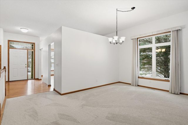 10395 Lancaster Cove, Woodbury, MN 55129