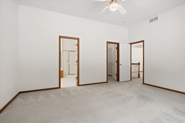 10395 Lancaster Cove, Woodbury, MN 55129