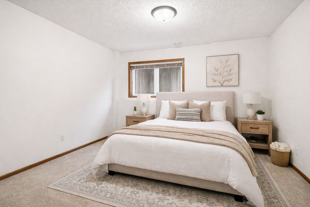 10395 Lancaster Cove, Woodbury, MN 55129