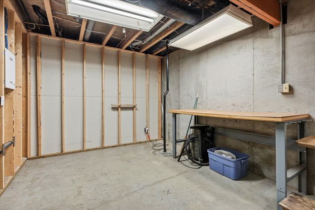 10395 Lancaster Cove, Woodbury, MN 55129