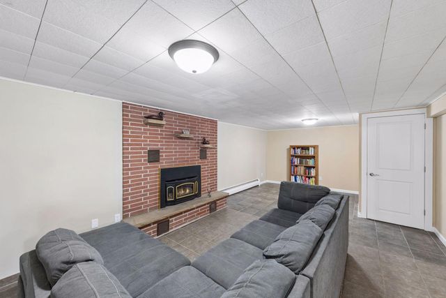 4569 Shoreline Drive, Spring Park, MN 55384